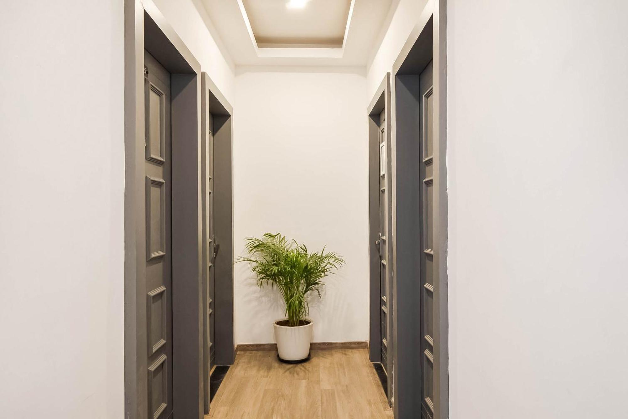 Super Townhouse Lords Inn Regency Mānglia エクステリア 写真